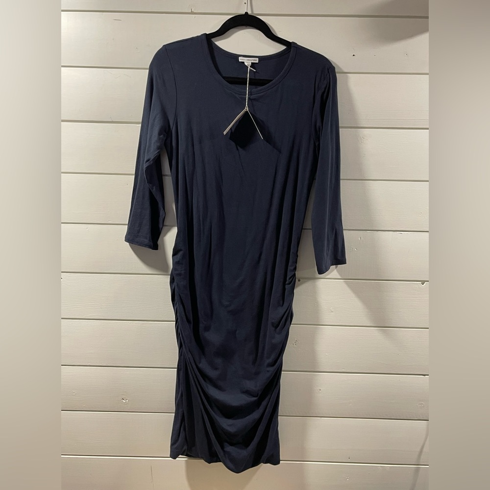 James Perse jersey dress. Navy blue size 4. I believe it fits like a large to xl
